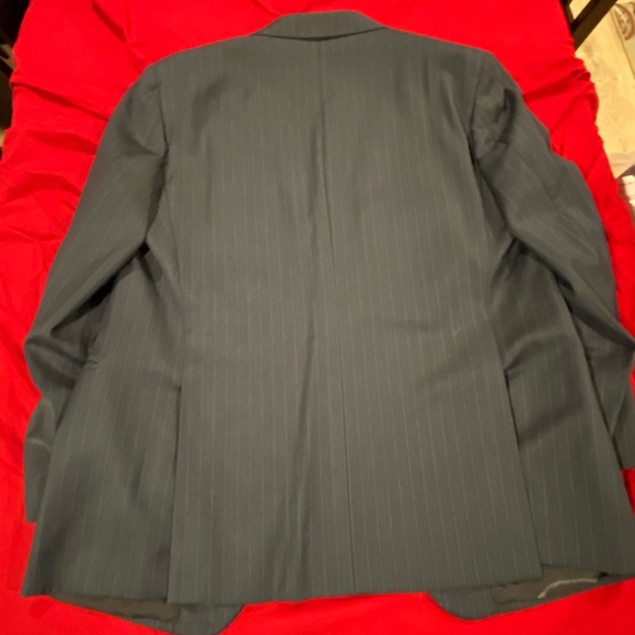 Jospeh Abboud blue pinstripe peak lapel 46R - Picture 10 of 16